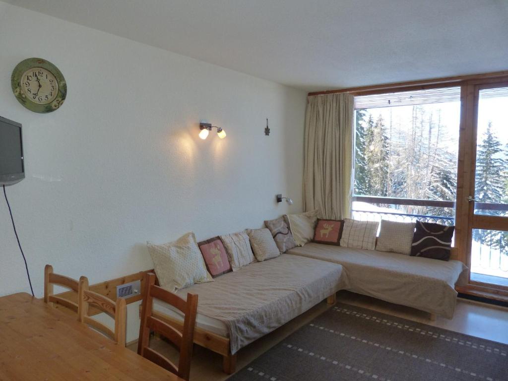 Résidence Armoise - Appartement 2 pièces / 6 personnes à Arc 1800 en centre station, proche des pistes et des commerces, dans le village des Villard MAE-1879