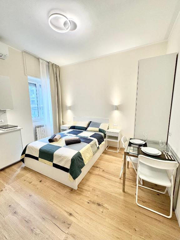 Mini Suite 1 - Direct M3 Metro Access to Duomo & Milano Centrale