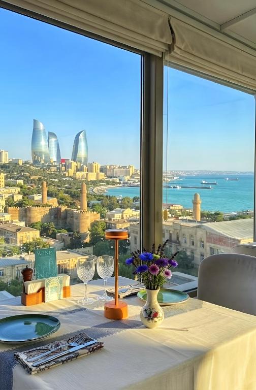 Luna Terrace Hotel در باکو