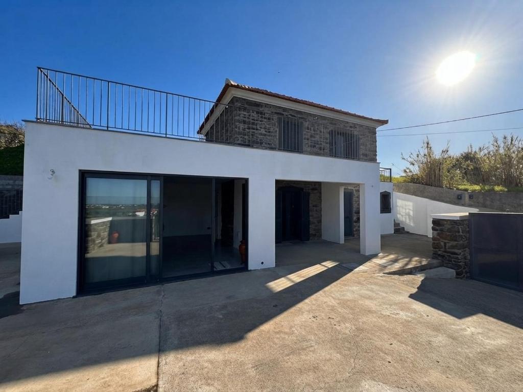 Casa do Avô Abel - Rustic Charm with Modern Touch