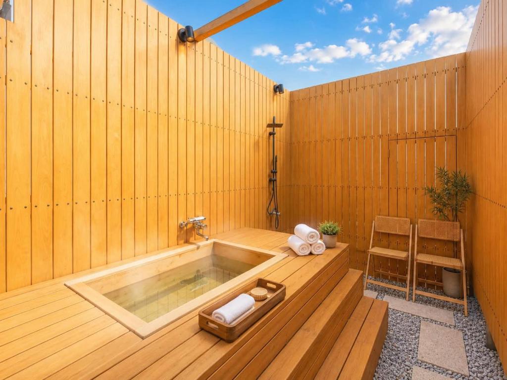Private Rooftop Bath Japanese House Namba 4 min