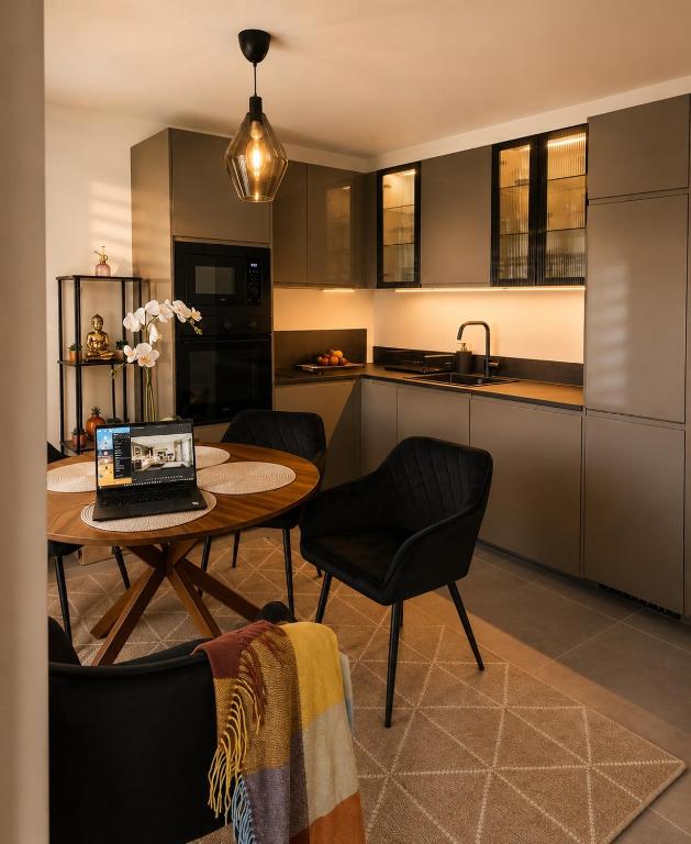 New 2-room air-conditioned apartment in the clouds