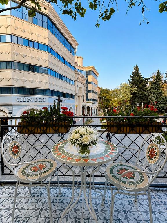 Nizami Central Park Hotel در باکو