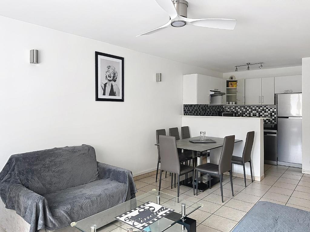 Modern one bedroom apartment in Cannes