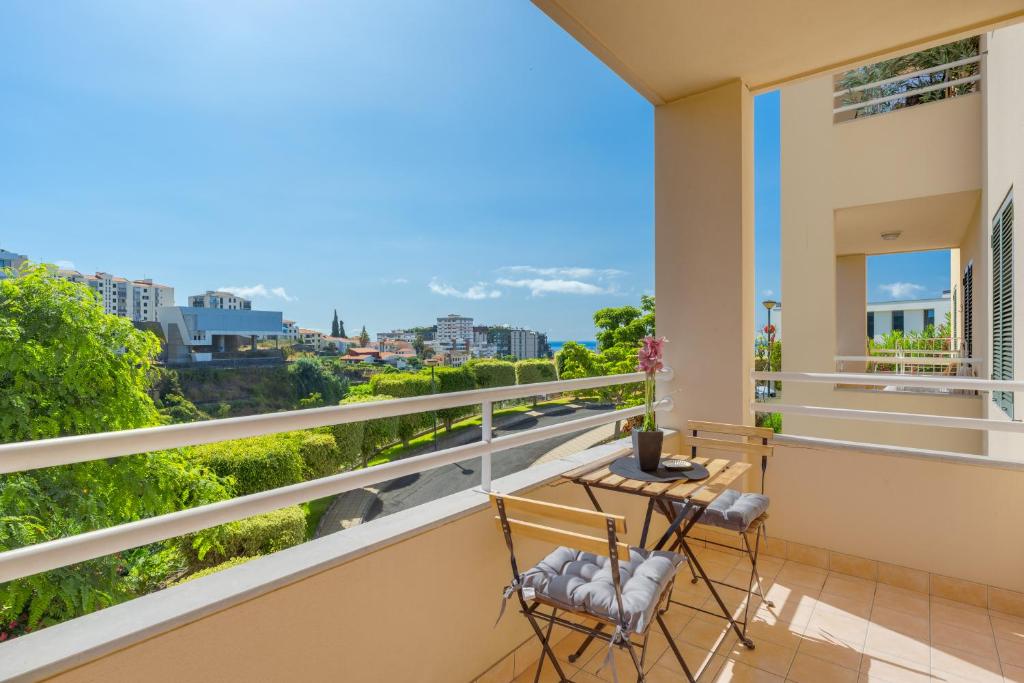 Duplex- City Center and Sea View