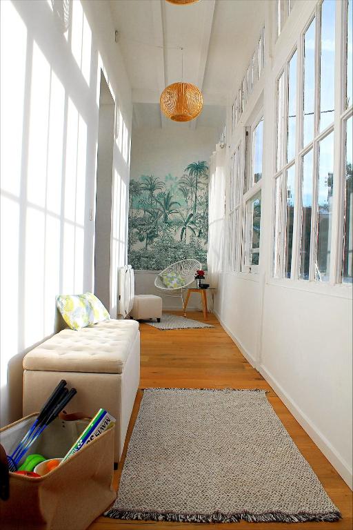100m from Arcachon Beach Spacious 100m2 Apartment with Parking and Air Conditioning