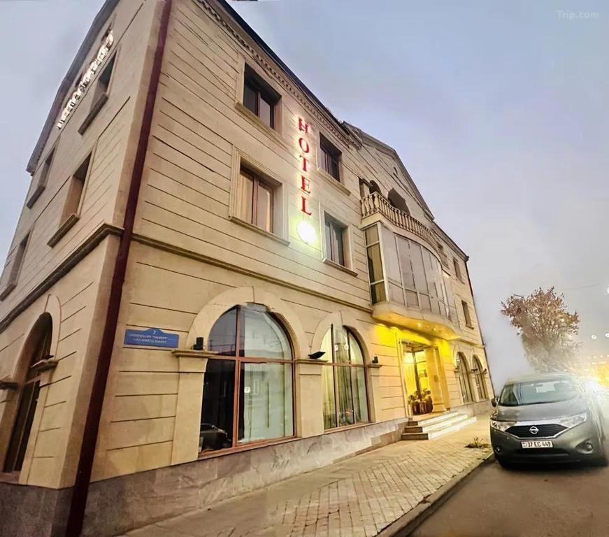 فضای داخلی DAVID Hotel در ایروان - تصویر ۳