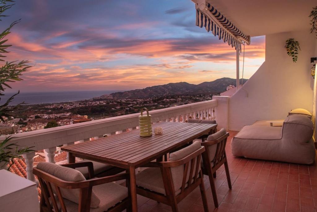 Renovated Apartment with Best Views in Nerja and Swimming Pool
