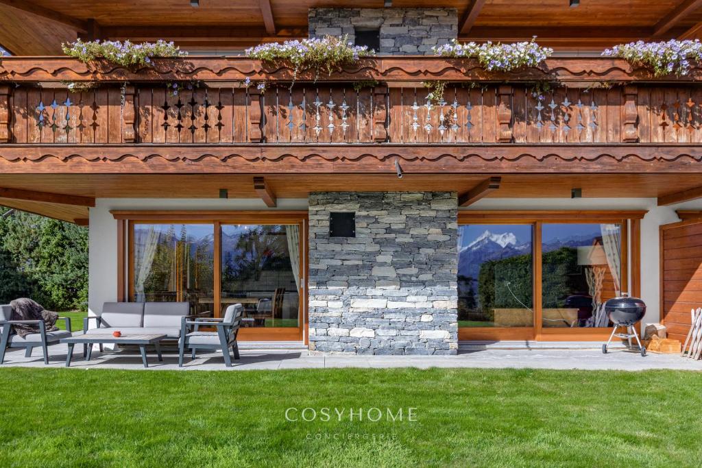 Le Saint Georges l Jardin et vue l By CosyHome