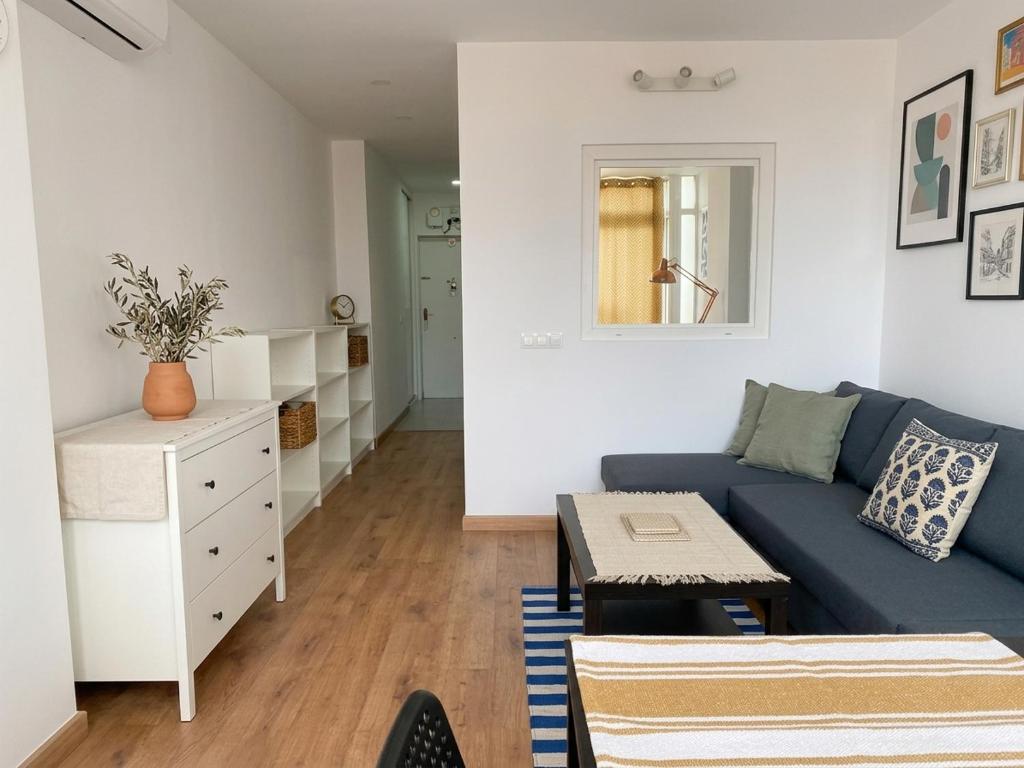 Tradicional y tranquilo apartamento de 1 habitación cerca de la Playa y con Piscina by beBalmy