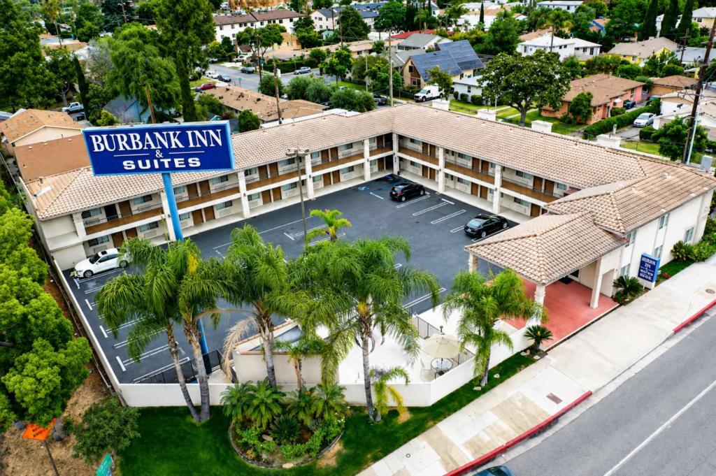 Burbank Inn and Suites