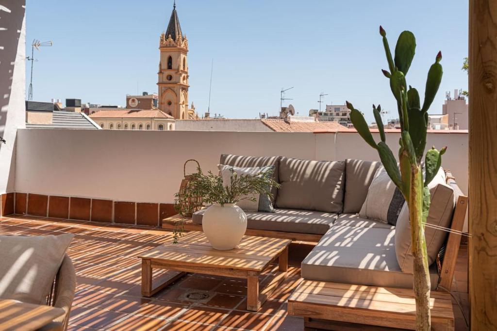 Central Atico 2BR