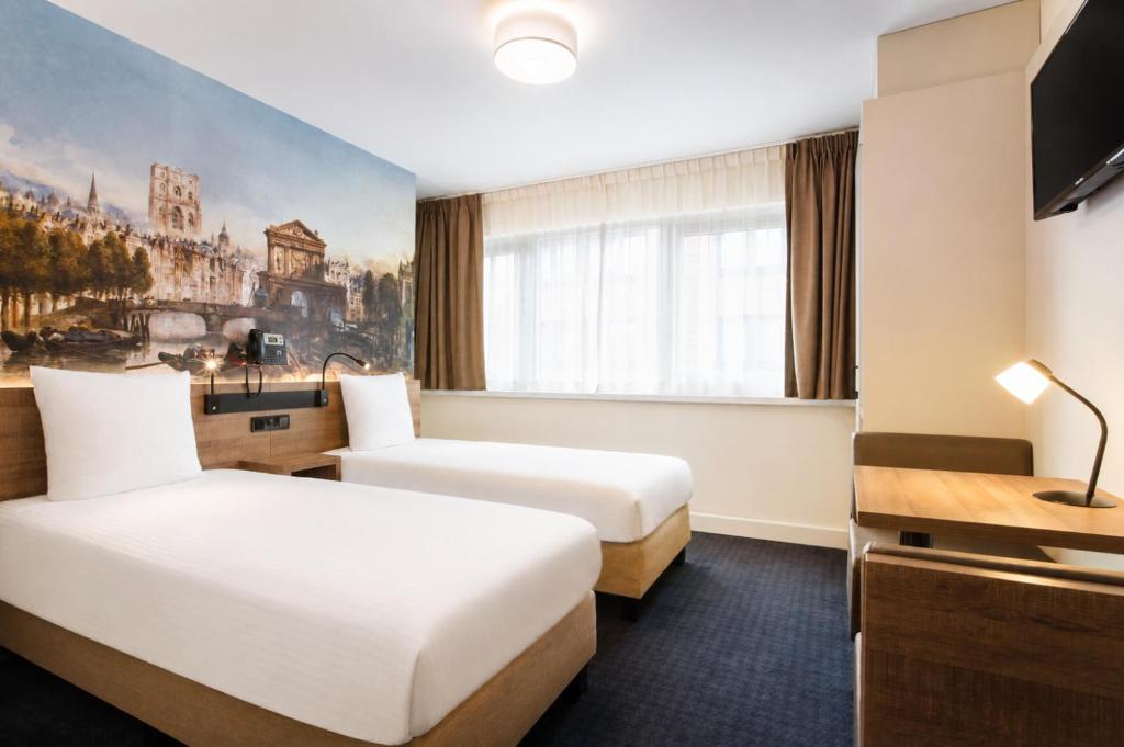 Rotterdam Teleport Hotel - Zweibettzimmer