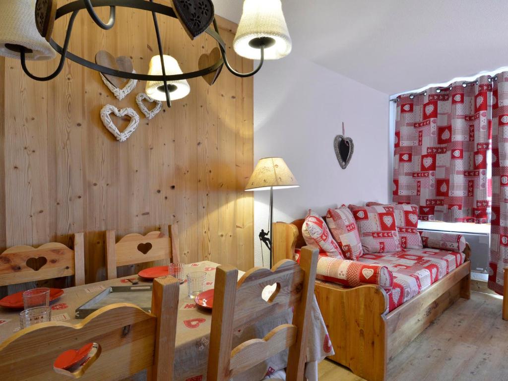 Appartement skis aux pieds, rénové, 5 pers.