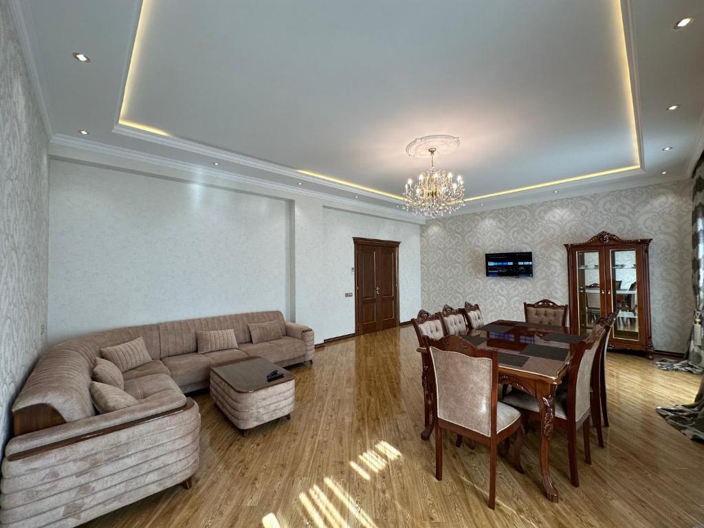 Garden apart در باکو