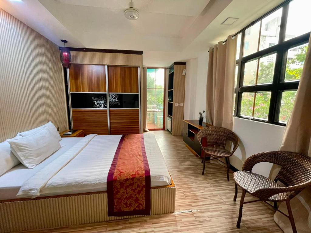 Rara HM - View 33