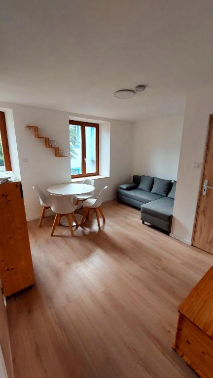 Large Private Room Near Colmar Center with Free Public Parking – photo 19