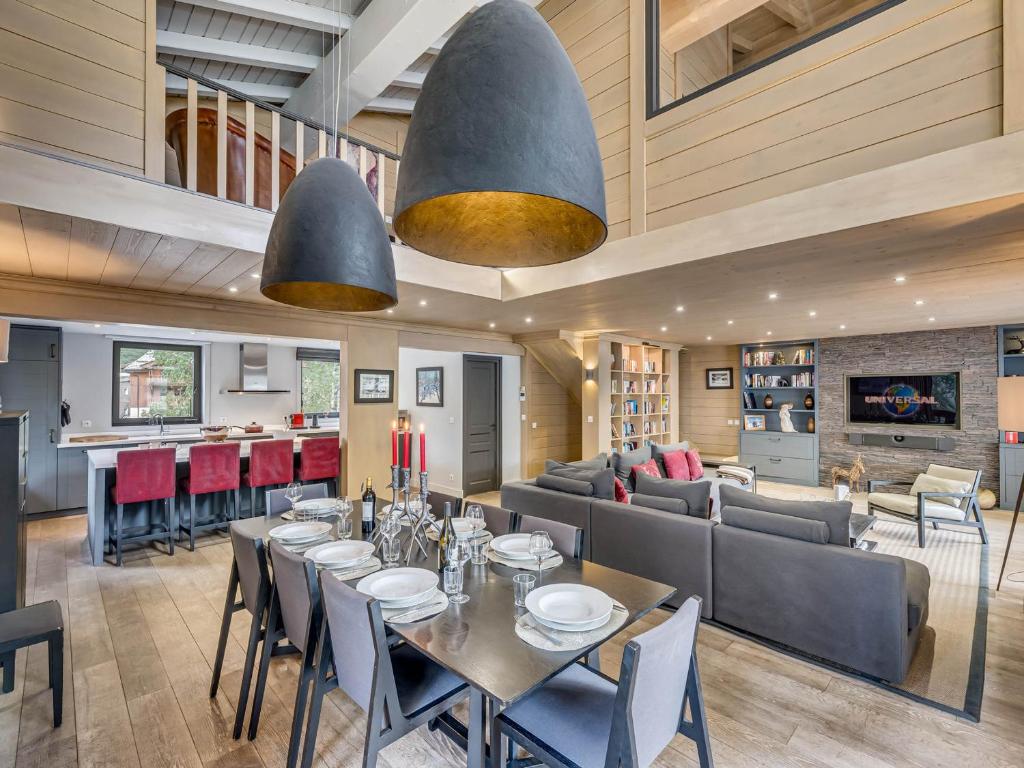 Appartement de standing avec terrasse plein sud, centre Val d'Isère, proche pistes, 8 personnes