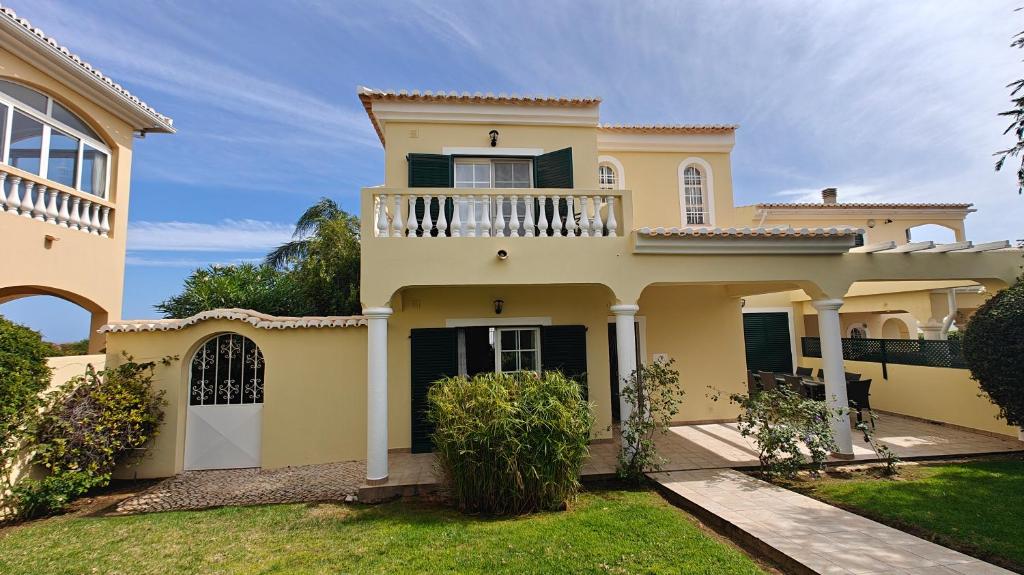 Villa Lote 10, Paraiso da luz - T3 - Sunny Pool