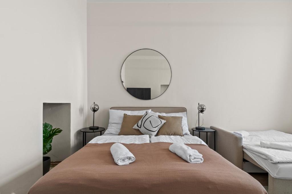 Charming Heritage Apartment - 5 Minutes to AKH and Metro U6