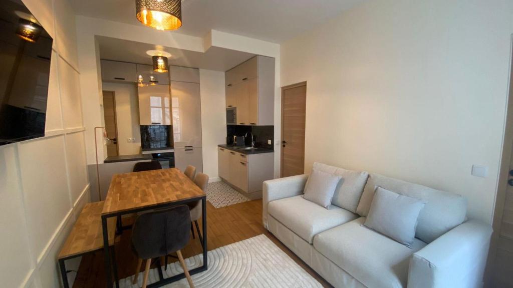 Lévis - Appartement relaxant Batignolles 6P