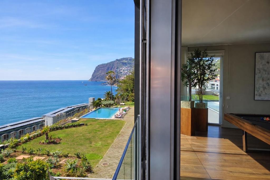 Luxury Ocean View Residence I 3BR I Pools I Madeira Palace I Funchal