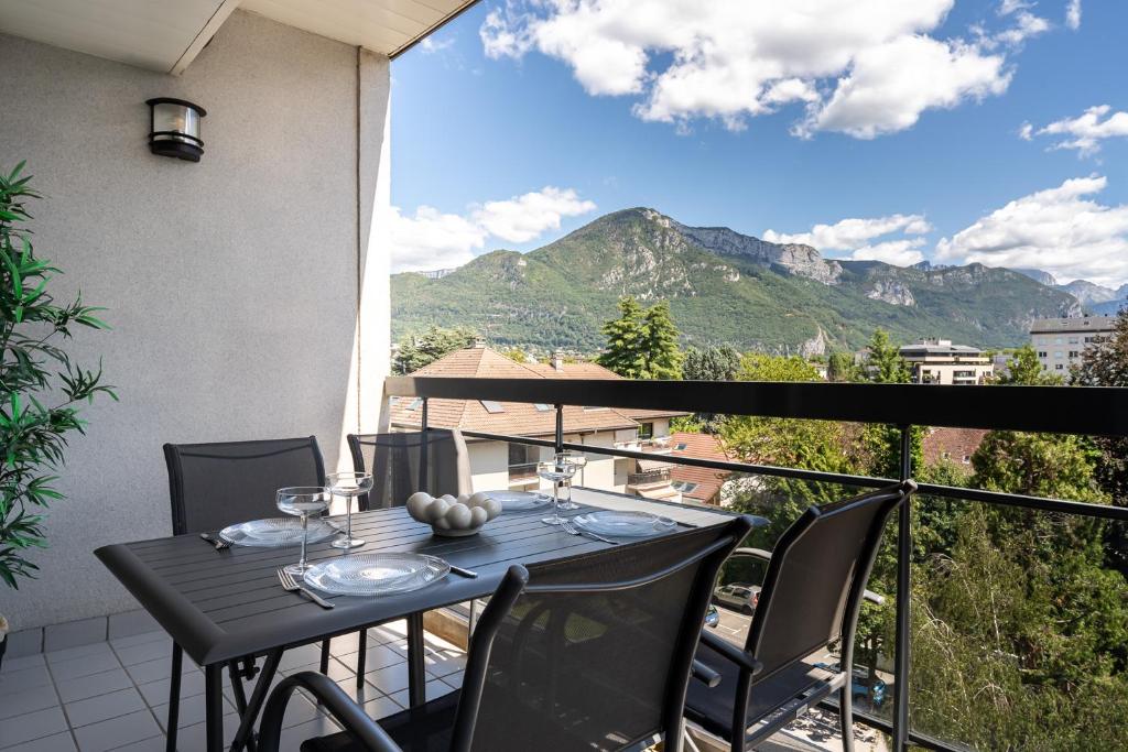Balcon vue Mont-Veyrier, à 2 pas du lac