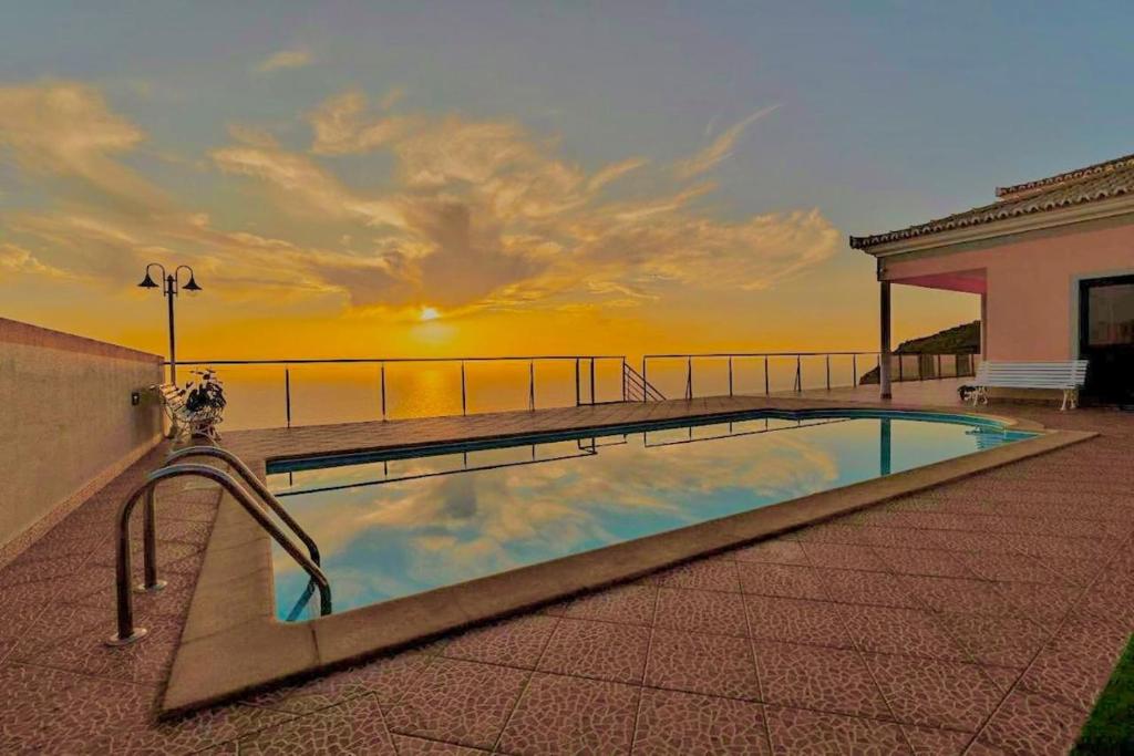 Magnificent villa with a heated pool