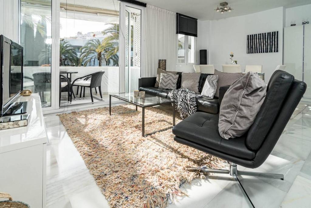 Mr- Cozy 4 Sleep Flat In Marbella, Great Location