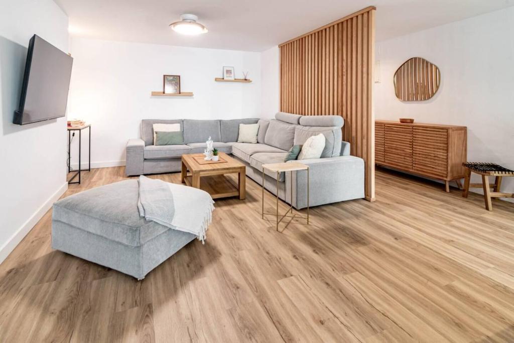 Eac3F- Modern & Light Apartment Steps From The Sea