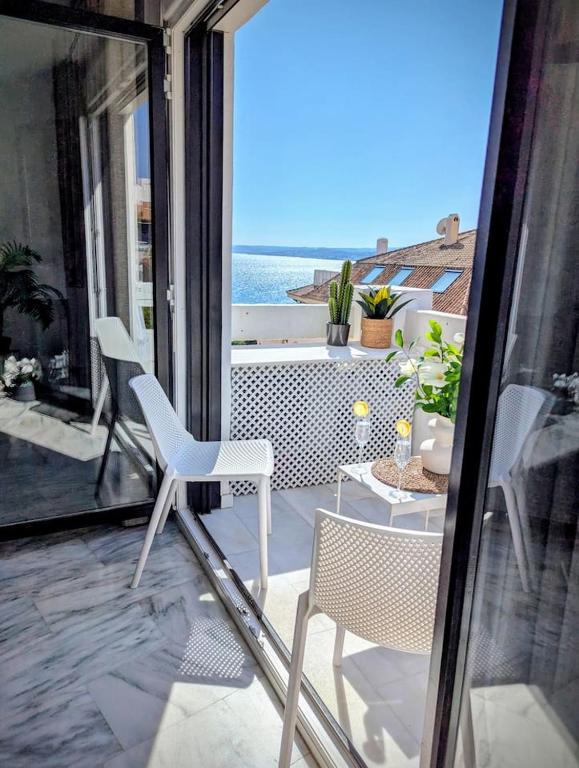 Pin41 - Beachfront 1Br Near Port & Beach