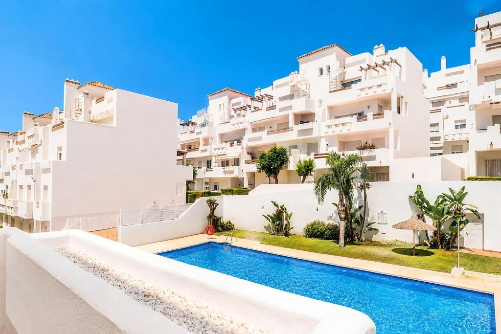 Vr1B - Golfside Escape Near Estepona