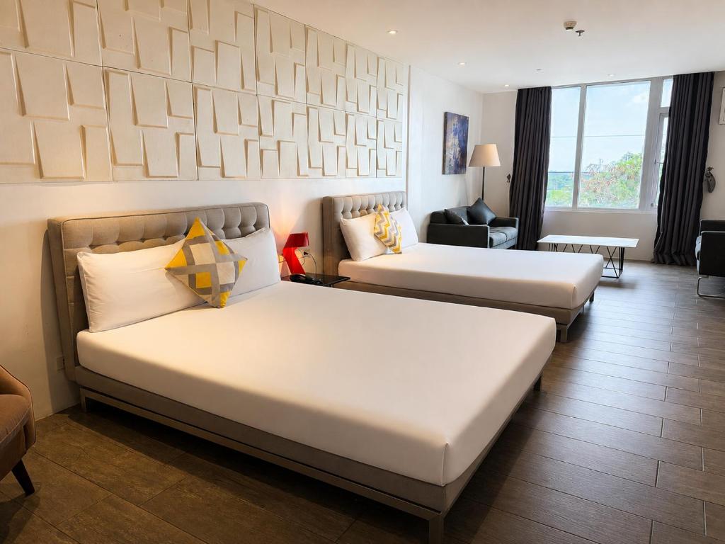 City Park Hotel Residences - Double Or Twin Room With View