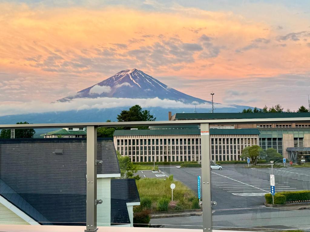 Fuji View Lawson A棟 新築屋上ラグジュアリー展望デッキ富士山ビュー河口湖駅近く