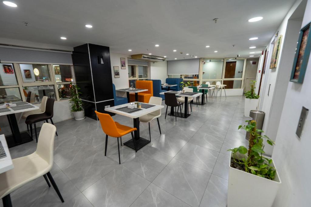 امکانات Aldar Hotel - تصویر ۴