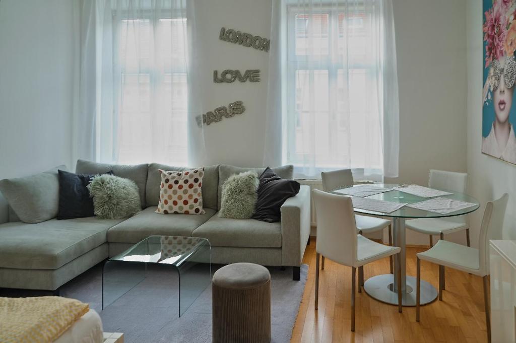Starlight Apartment