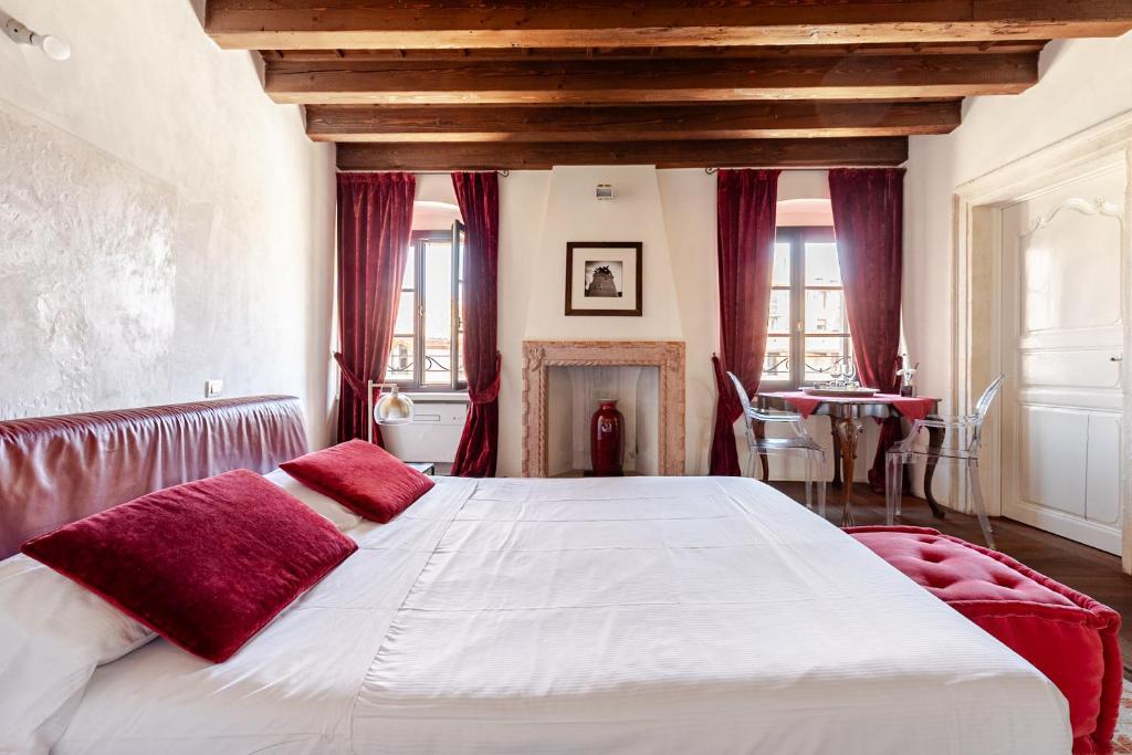 Truly Verona - Delle Erbe suites - 