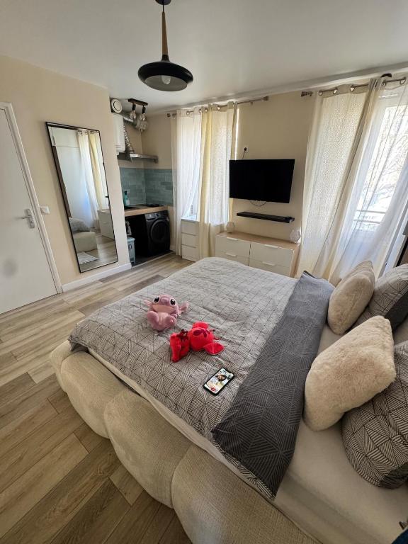 Charmant studio cosy moderne Paris 19