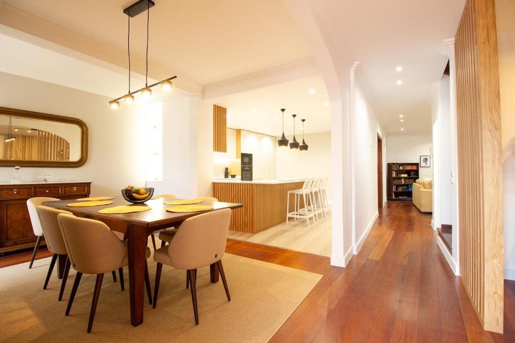 Madalenas Terrace House