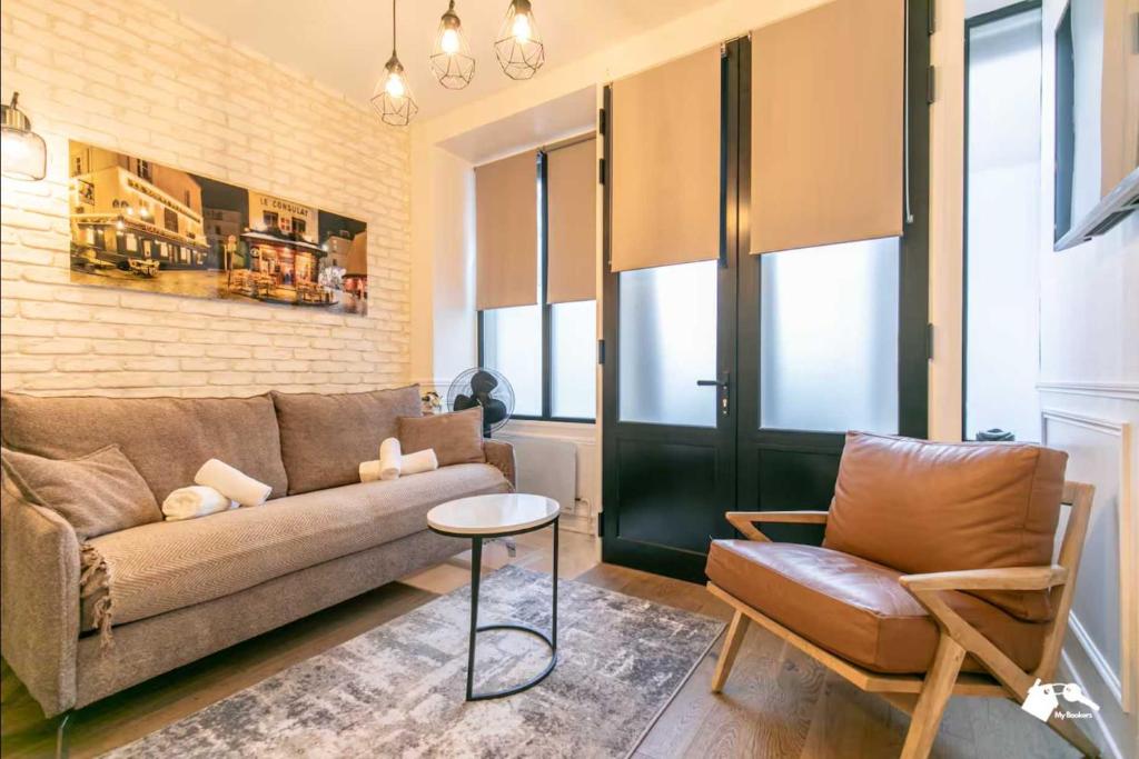 2BDR 6P duplex flat near the Moulin Rouge