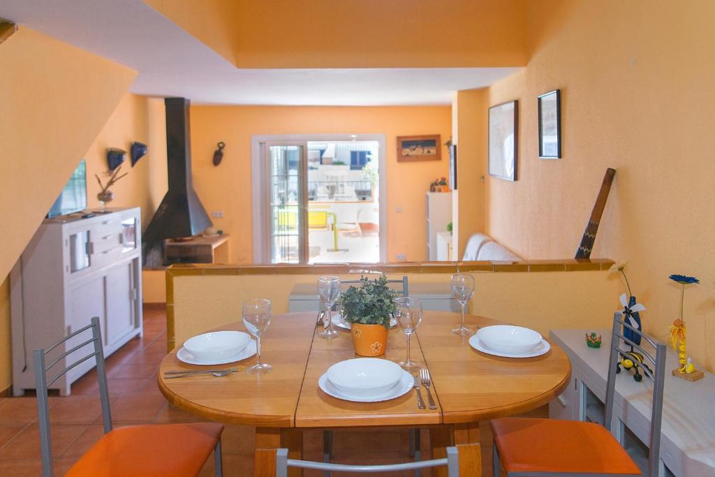 WELCS APARTAMENTO 432 EMP con terraza al canal