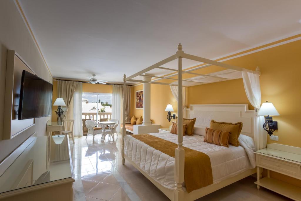 Bahia Principe Escape Bouganville - Adults Only - All Inclusive - Junior Suite Deluxe Junto A La Piscina (1 Adulto)