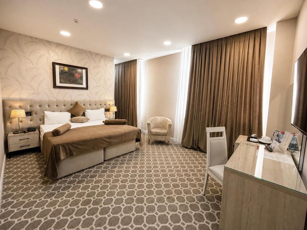 فضای داخلی West Shine Hotel در باکو - تصویر ۳