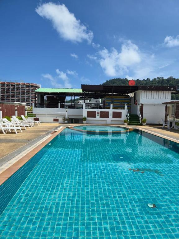 Issara Patong Beach در پوکت
