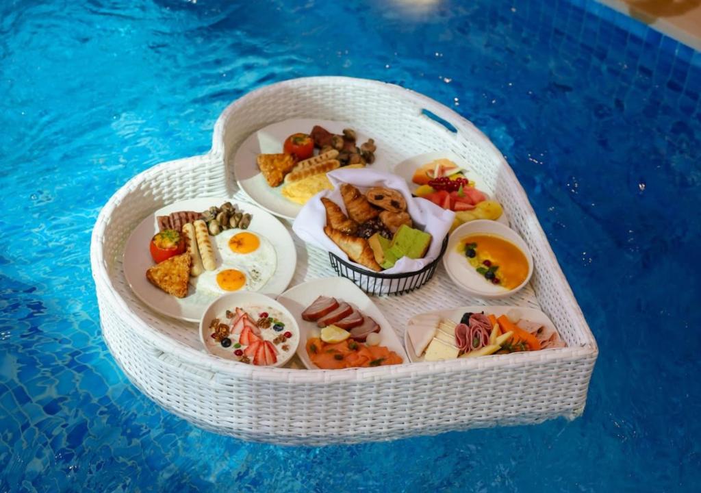 فضای داخلی Al Bandar Rotana – Dubai Creek در دبی - تصویر ۳