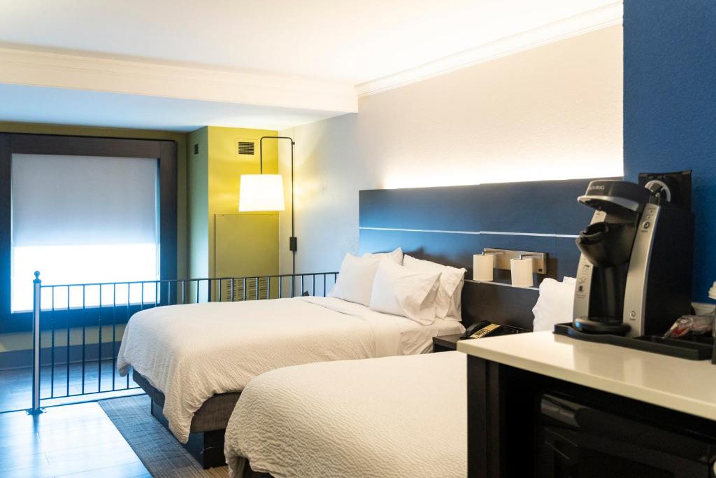 Holiday Inn Express Hotel & Suites Columbia-Fort Jackson, an IHG Hotel - 