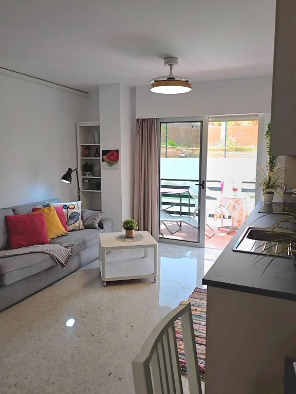 Joanna Gran Arona apartment los cristianos