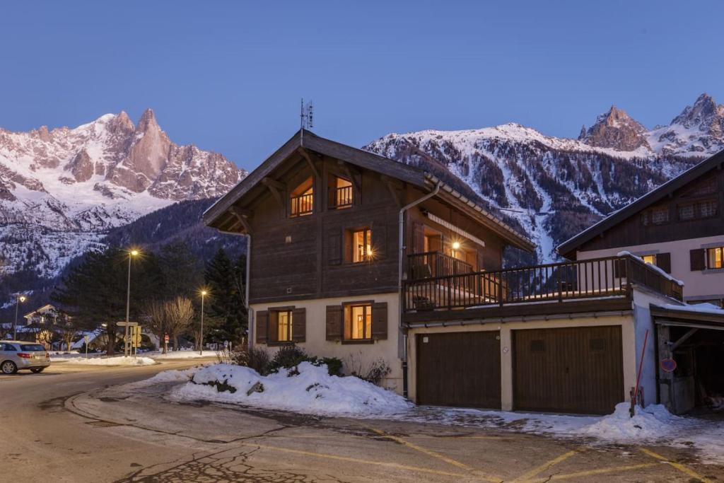 Chalet Scandinave - Ski-in out Piste Flegere - Next to Golf - By Cozee Rentals