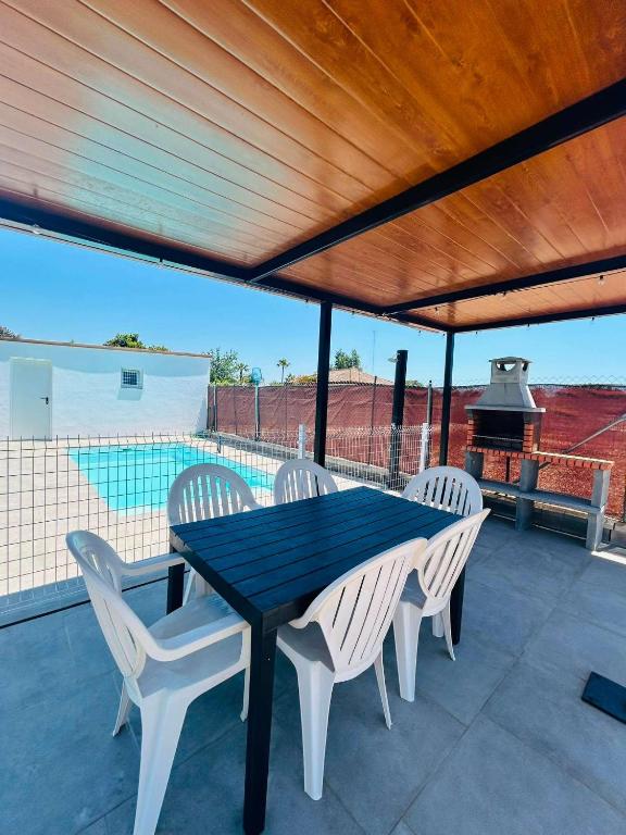 Casa Privada con Jardin Barbacoa y Piscina privada solo familias