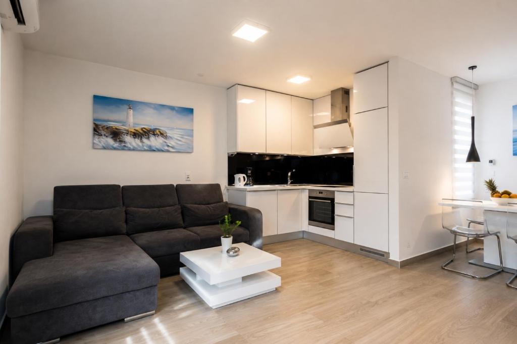 Marjan Apartment with Free Parking in Quiet Area